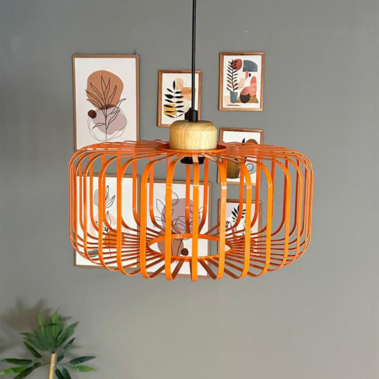 Sante Pendelleuchter, Dickes Kopfteil aus Holz